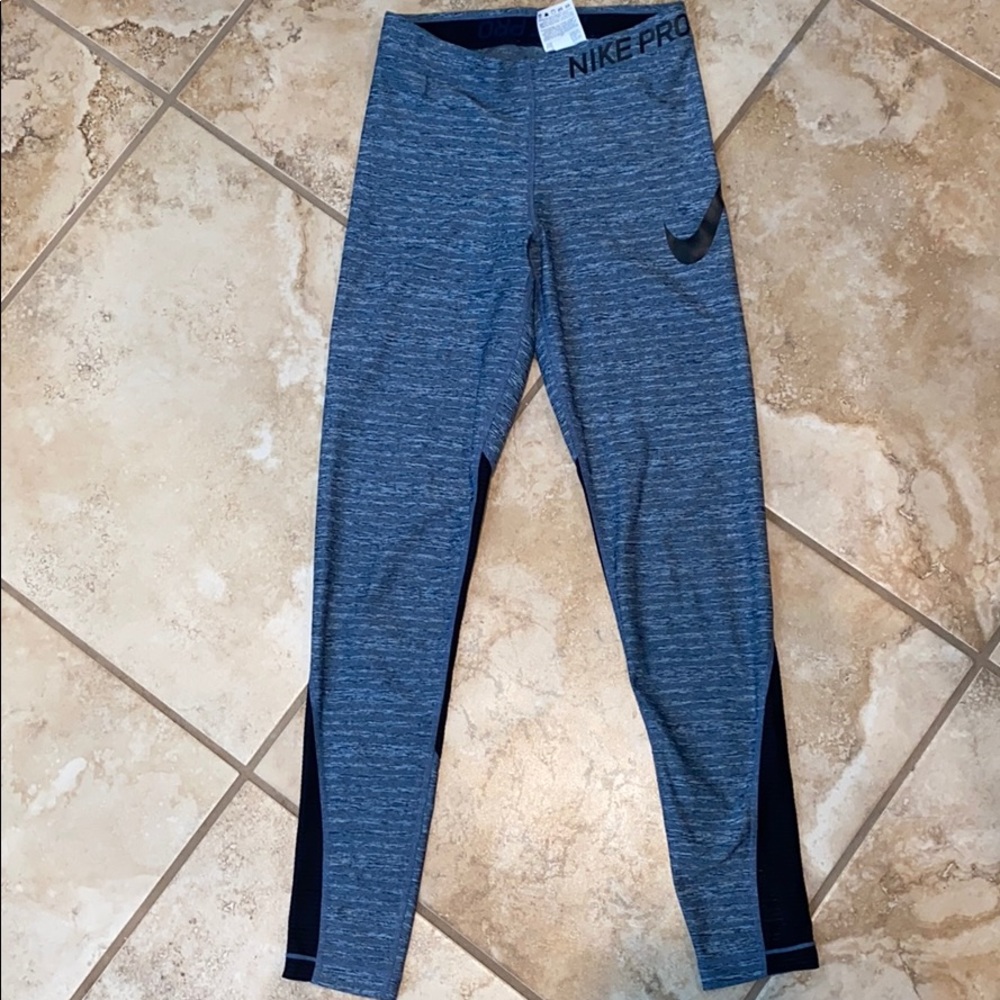 Nike leggings